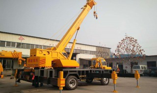 吊车出臂正确方法 吊车按键功能图解说明