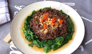 鲁菜酸辣厥根粉（酸辣蕨根粉的做法最正宗的做法）