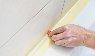 卫生间防水贴胶方法 卫生间防水胶施工方法讲解