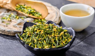 莲子芯的功效与作用及禁忌 莲子芯的功效与作用及禁忌症百合