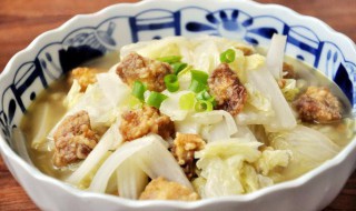 小酥肉炖粉丝白菜怎么做（小酥肉炖粉丝白菜怎么做好吃）