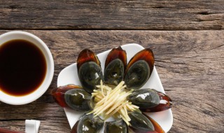 皮蛋红椒拌香菜 香菜和皮蛋