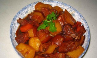 五花肉炖土豆煲 五花肉炖土豆的做法视频