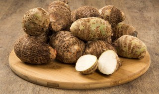 芋头草菇五花肉教程(芋头草头汤)