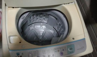 直筒小洗衣机清洗小窍门（直筒洗衣机怎么拆开清洗污垢）