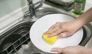 洗洁精对人体的危害有哪些（洗洁精对人体有害健康吗）