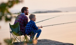 鲈鱼怎么钓用什么饵多深 鲈鱼用什么饵料钓最容易上钩