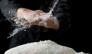 怎样和面做面条筋道（怎么和面做的面条筋道）