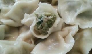 荤素槐花饺子（荤素槐花饺子怎么做）