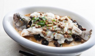 木耳鲈鱼汤（鲈鱼和木耳）