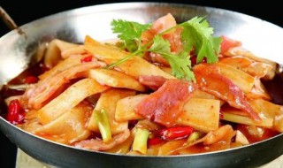 干煸培根杏鲍菇（干煸杏鲍菇片）