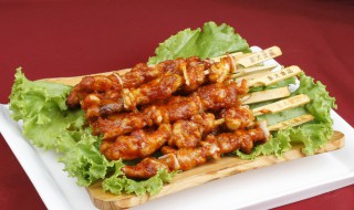 怎么做炸肉串好吃（炸肉串怎么做酥脆好吃）