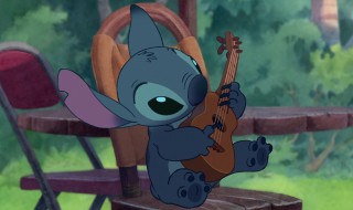 史迪仔是哪个动画片里的角色（史迪仔是哪个动画片里的角色名字）