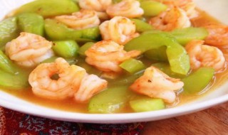 青瓜煮中虾 青瓜鲜虾汤