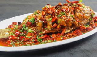 红烧瓦块鱼怎么做(红烧瓦块鱼怎么做重庆扎皮蹄花做法)