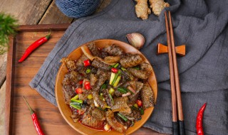 鱼皮怎么做有嚼劲（鱼皮怎么做有嚼劲又好吃）