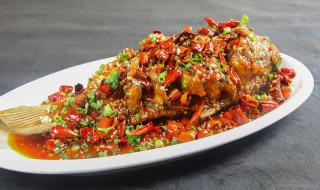 糖醋草鱼怎么做（糖醋草鱼怎么做才好吃）