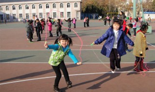 双跳绳怎么跳（双跳绳怎么跳长绳）