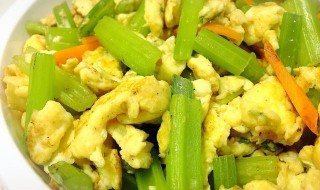 芹菜炒鸡蛋虾仁（芹菜炒鸡蛋虾仁可以吃吗）