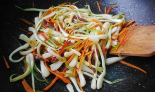 荞头鱼丝（荞头鱼能一起吃吗）