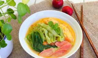 鸡腿菇菠菜手擀面（鸡腿菇菠菜鸡蛋汤）