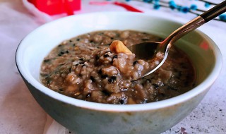 燕麦黑芝麻粥（燕麦黑芝麻粥的功效）