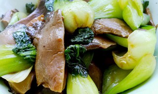 油菜炒鲜蘑的做法（油菜炒鲜蘑的做法大全）