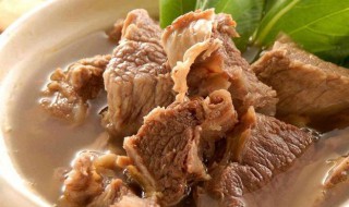 炖牛肉汤怎么做简单（炖牛肉汤怎么做好吃）