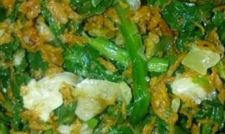 炸鸡蛋拌菠菜怎么做 炸鸡蛋拌菠菜怎么做好吃窍门