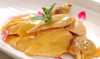 白斩鸡怎么做好吃(白切鸡怎么煮才好吃)