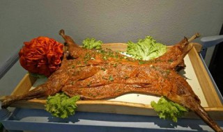 烤整只羊的方法（烤整只羊的方法窍门）