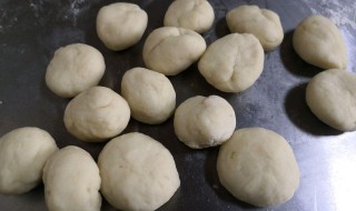 炸油糕怎么做不粘手 炸油糕怎么做不粘手窍门