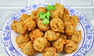 炸肉丸子怎么做好吃（怎样做炸肉丸子好吃又松软）