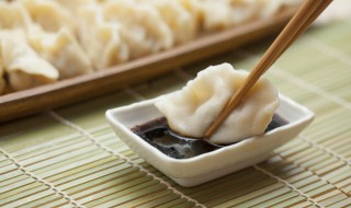 木耳油菜水饺步骤 油菜木耳馅饺子怎么做好吃