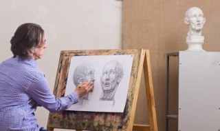 客厅西墙忌讳挂什么画（客厅西墙忌讳挂什么画呢）