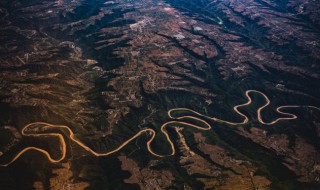 两条河流交叉风水（两条河流交汇的地方风水）