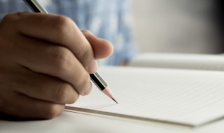 惶恐不安是什么意思 惊惶恐不安是什么意思