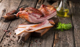 三年腊肉功效(几年的老腊肉有什么功效)