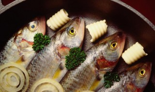 梦见吃鱼肉是什么预兆（梦见吃鱼肉是什么预兆老婆）