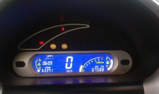 奇瑞qq3调时间的方法是什么（奇瑞QQ调节时间）