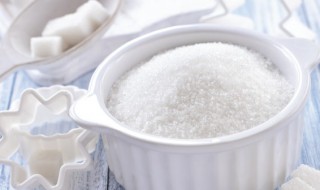 红烧肉熬糖色的方法(怎样熬糖色做红烧肉)