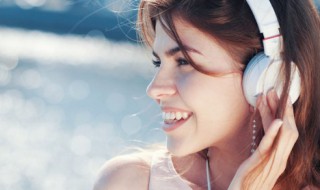 兄弟啊想你了歌词 兄弟啊想你了歌词姜鹏