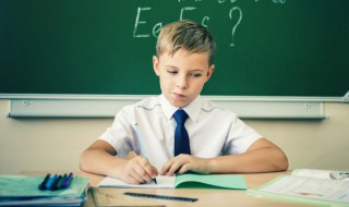 狗血淋头的意思（被骂的狗血淋头的意思）