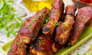 怎么做烤排骨(怎么做烤排骨好吃窍门)