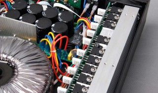 怎么看电脑主机的电源功率是多少（怎么查看电脑主机电源是多少瓦）