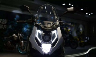 电瓶车大灯正负极相碰出现什么情况 电动车大灯正负极接反了会烧掉吗