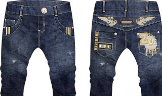 长版黑色毛呢搭配什么裤子（长款黑毛呢怎么搭配）