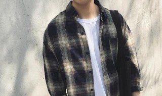 男士格子衬衫搭配什么外套好呢 男子格子衬衫搭配