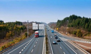 住在马路边房子怎么做隔音(房子住马路边,怎样隔音比较好)