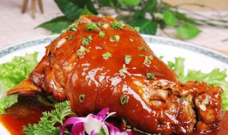 肘子怎么做不会粘皮（肘子怎样做不腻）